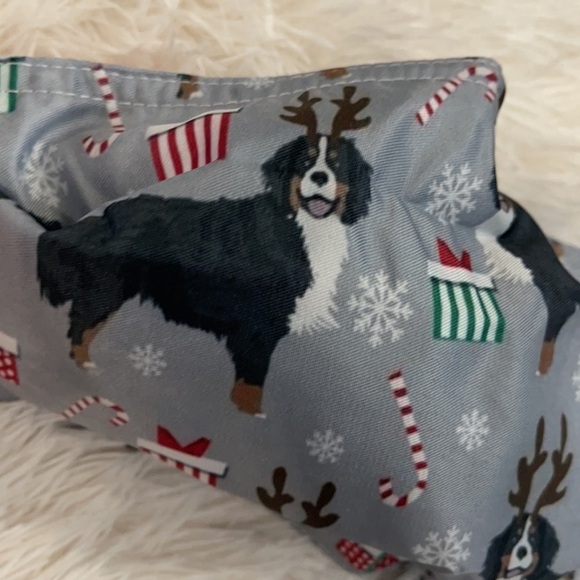 New Christmas dog face mask - Picture 3 of 4